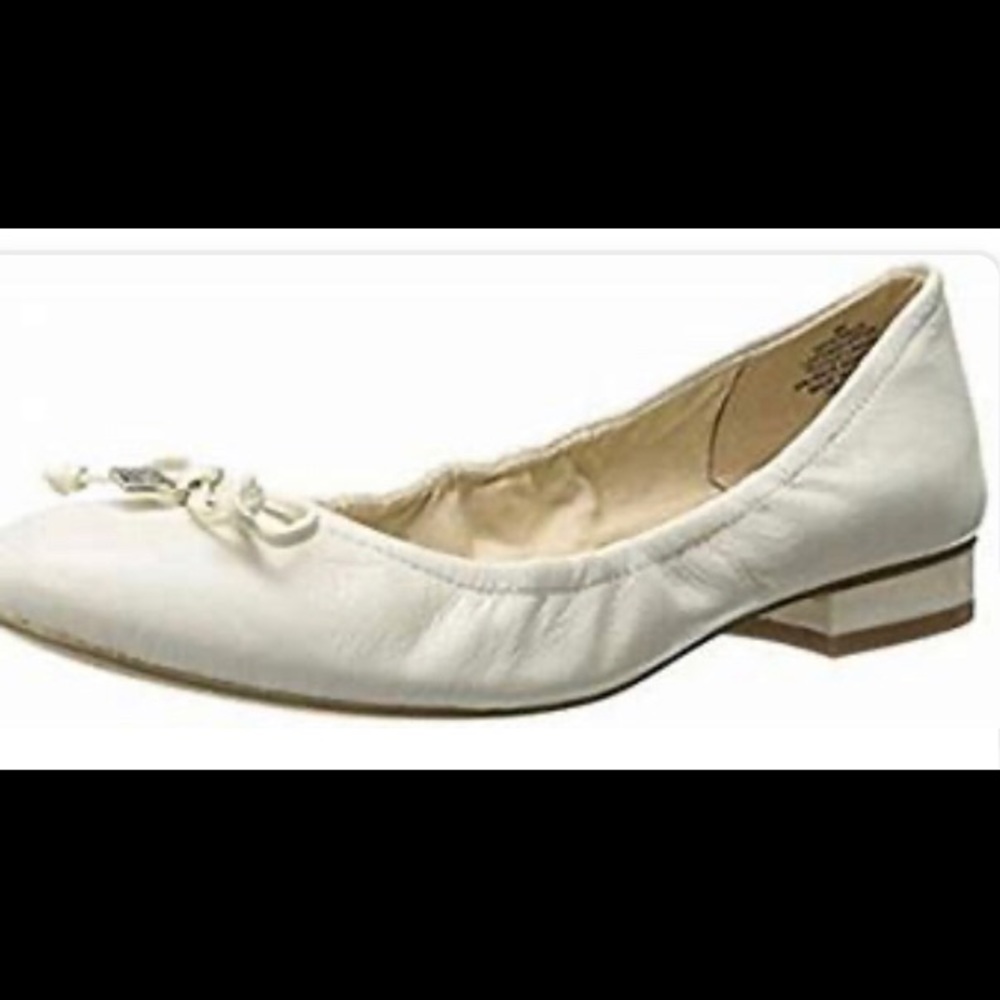 Anne Klein Petrica Leather Ballet Flat NEW IN BOX